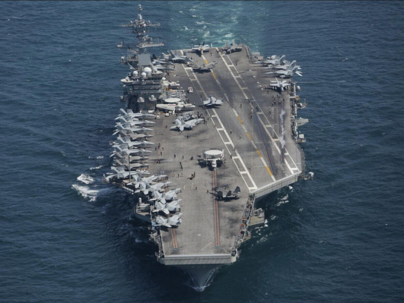 Иран объявил о выводе из строя авианосца США USS Abraham Lincoln Иран объявил о выводе из строя авианосца США USS Abraham Lincoln