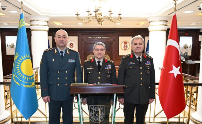 Казахстан укрепляет военное сотрудничество с Турцией Казахстан укрепляет военное сотрудничество с Турцией
