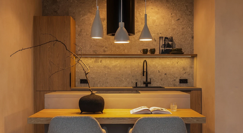 Освещение на кухне: важные правила и идеи для разных стилей (58 фото) Освещение на кухне: важные правила и идеи для разных стилей (58 фото)