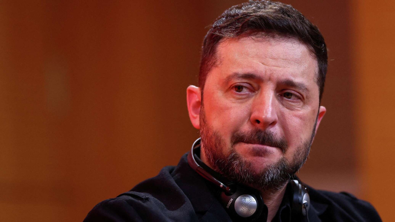 Зеленский сравнил переговоры по украинскому конфликту с «Санта-Барбарой» Зеленский сравнил переговоры по украинскому конфликту с «Санта-Барбарой»