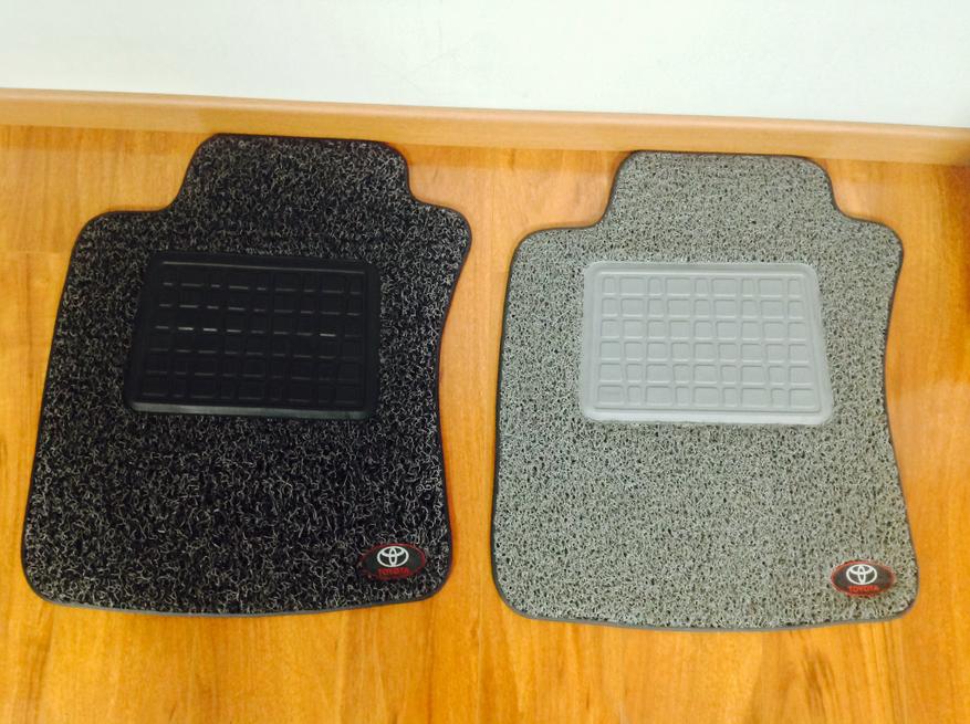 На что стоит обратить внимание при выборе коврика в авто? / Авто и транспорт / iXBT Live