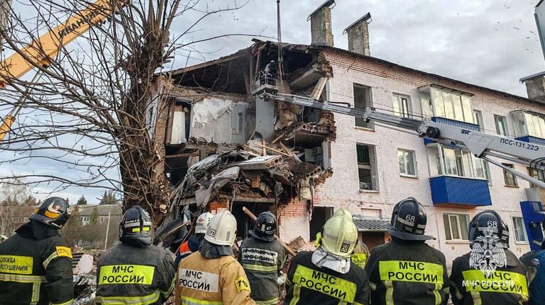 Подъезд дома под Тулой, где взорвался газ, восстановят до марта 2026 года — Недвижимость РИА Новости, 14.11.2025