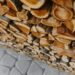 Сруб из бревна ручной рубки